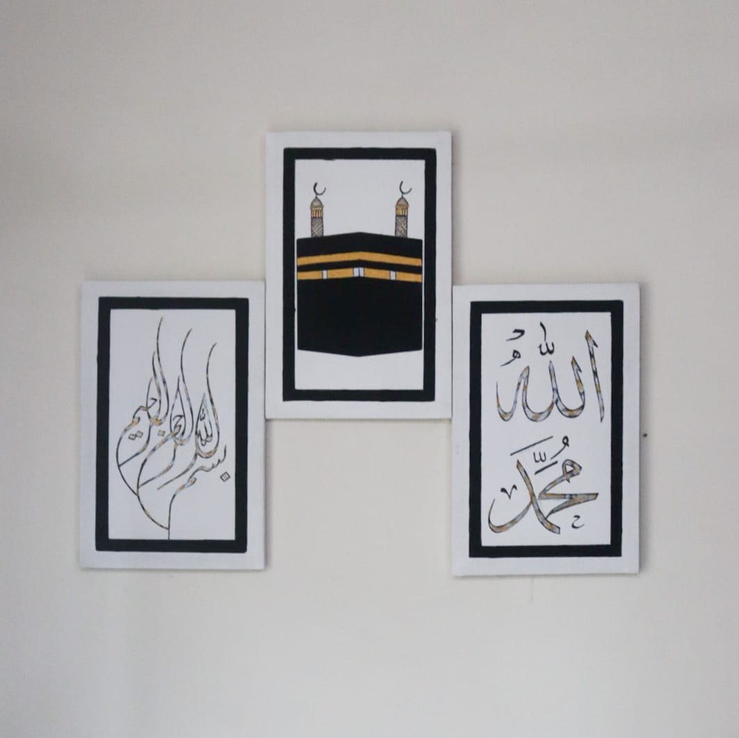 Khanna Kaaba & bordered Calligraphy